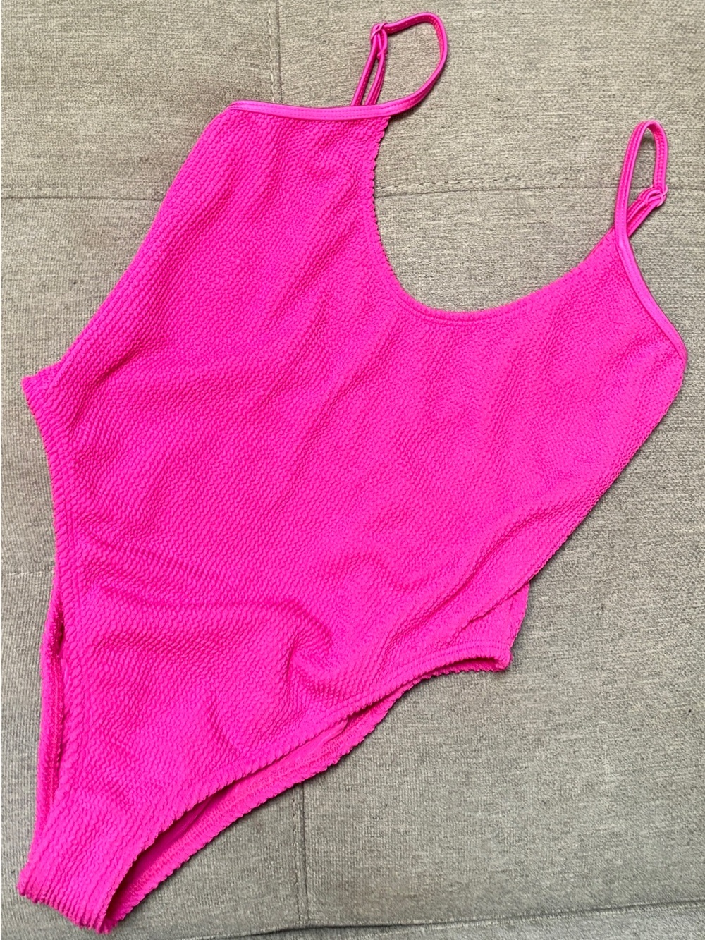 Good American Hot Pink Textured One-Piece size 3/4